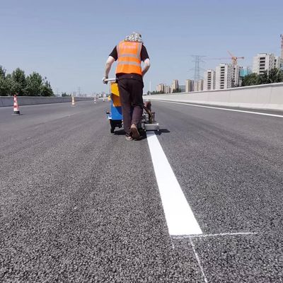Máquina de marcado de líneas de carreteras automático de caída de pintura en frío Máquina de revestimiento de carreteras