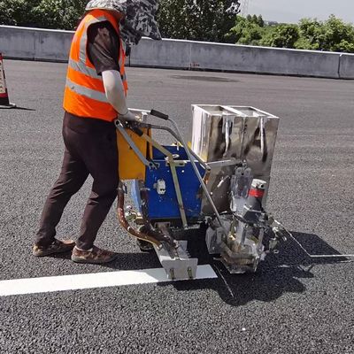 Máquina de marcado de líneas de carretera de raspado de plástico frío 2K con cilindro de vidrio de 25 kg