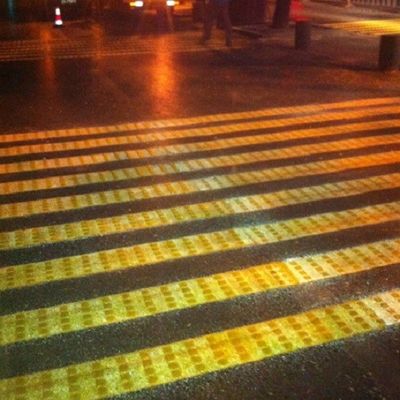 Máquina de marcado de líneas de carretera termoplásticas de ruido por vibración