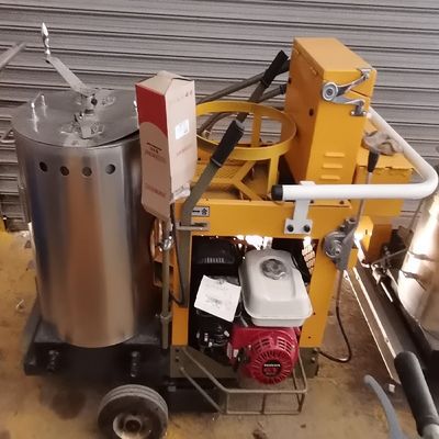 Máquina de marcado de calles termoplástica con depósito de pintura de 120L