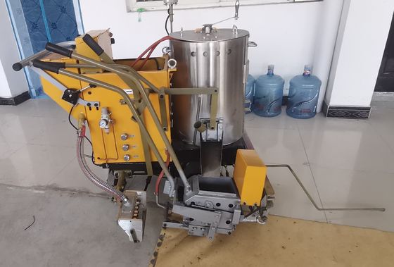 Máquina termoplástica de marcado vial con batería para líneas con relieve