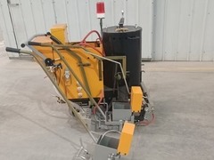 máquina de tirado de líneas termoplásticas con accionamiento a batería para líneas convexas